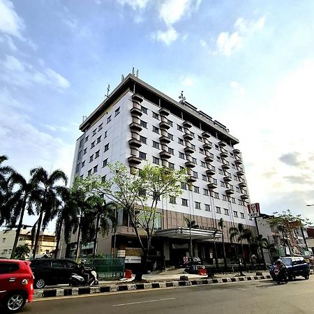 Royal Asia Hotel パレンバン エクステリア 写真