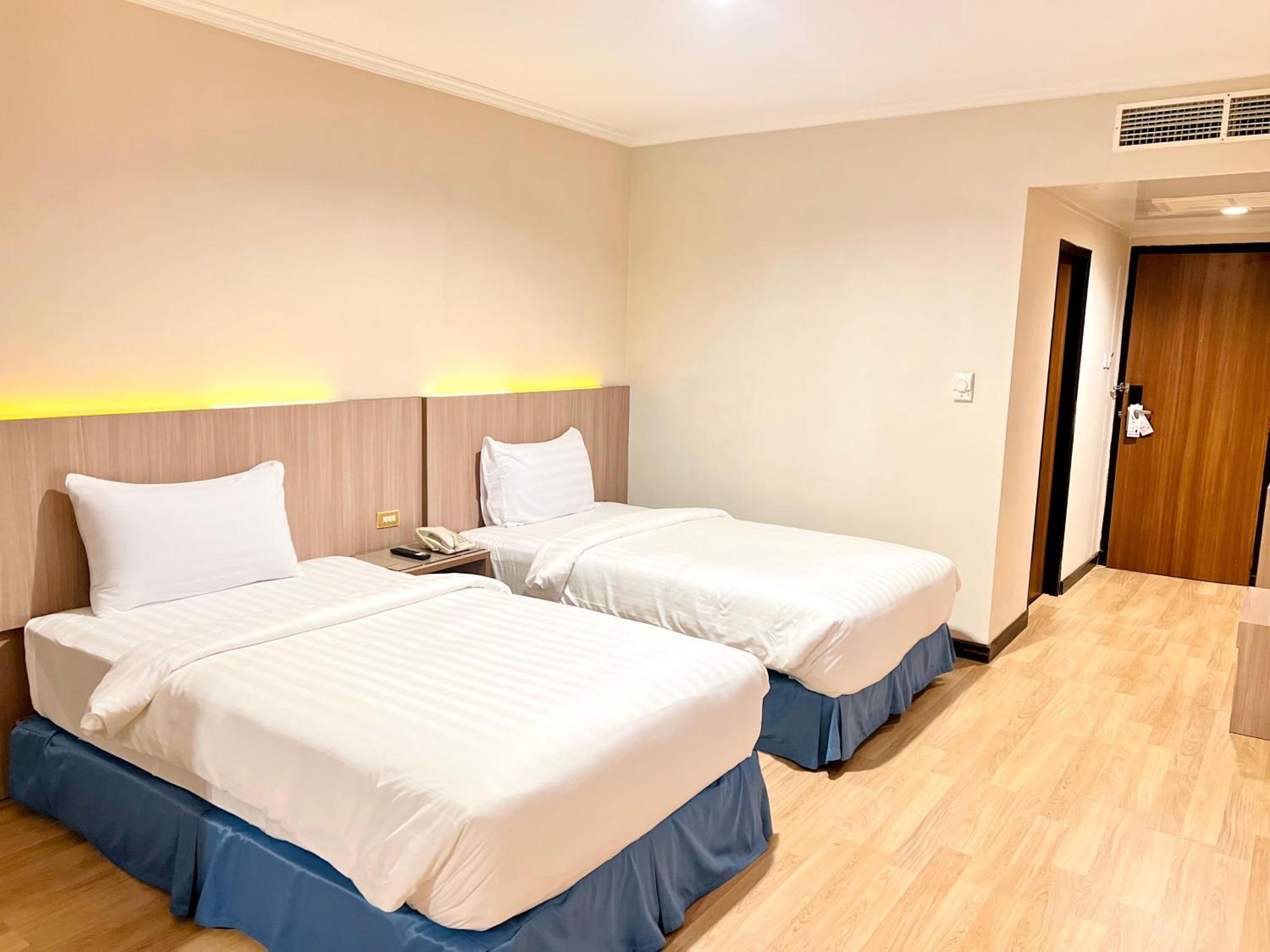 Royal Asia Hotel パレンバン エクステリア 写真