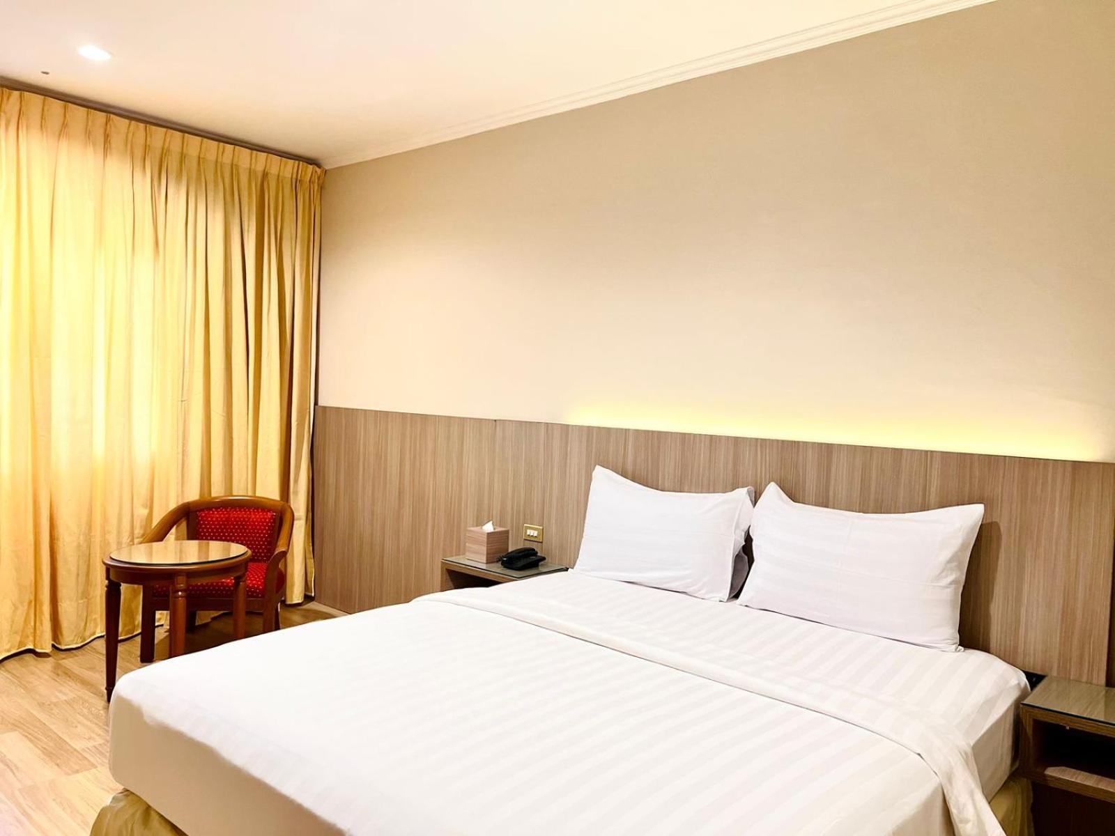 Royal Asia Hotel パレンバン エクステリア 写真
