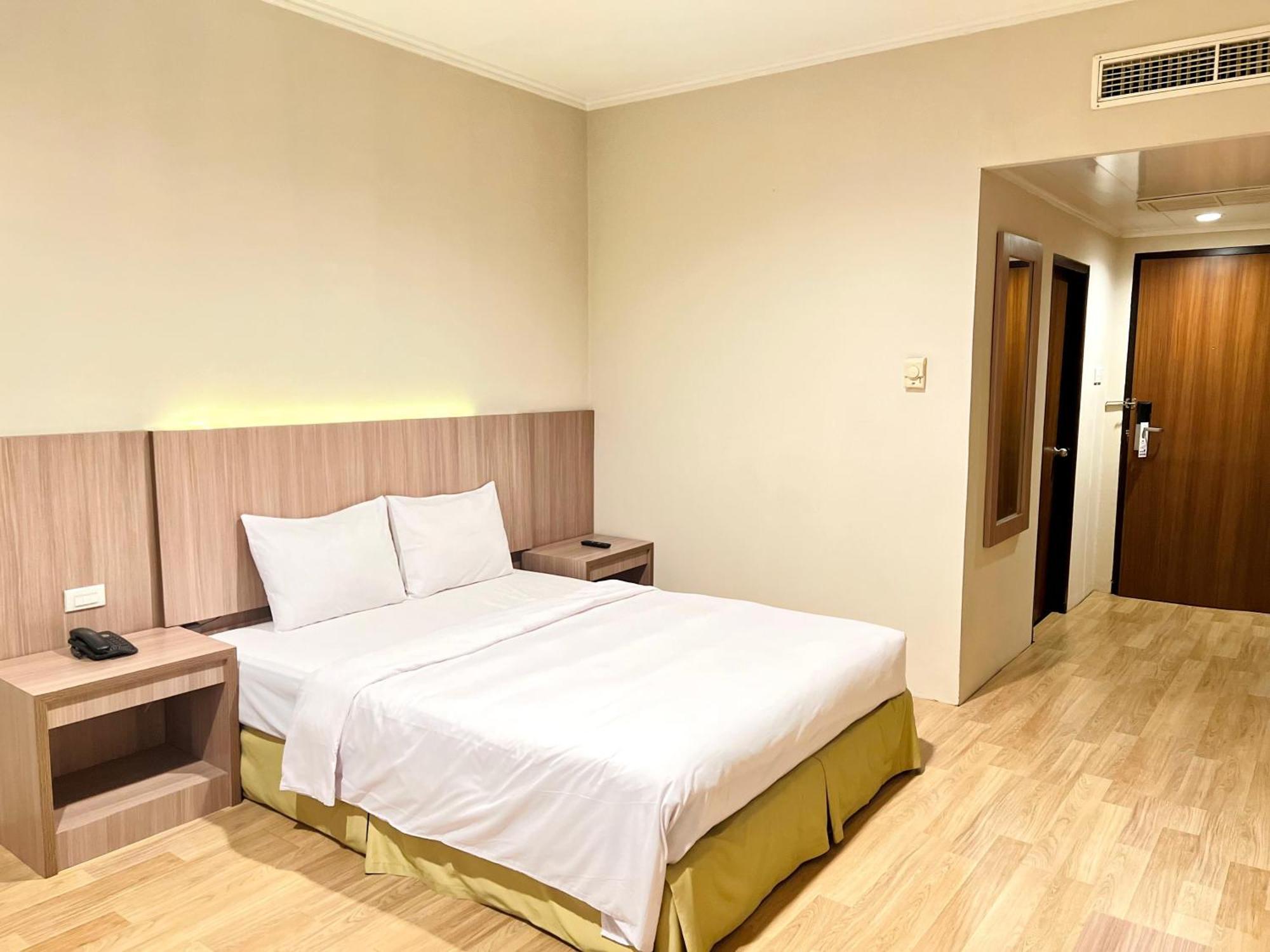Royal Asia Hotel パレンバン エクステリア 写真