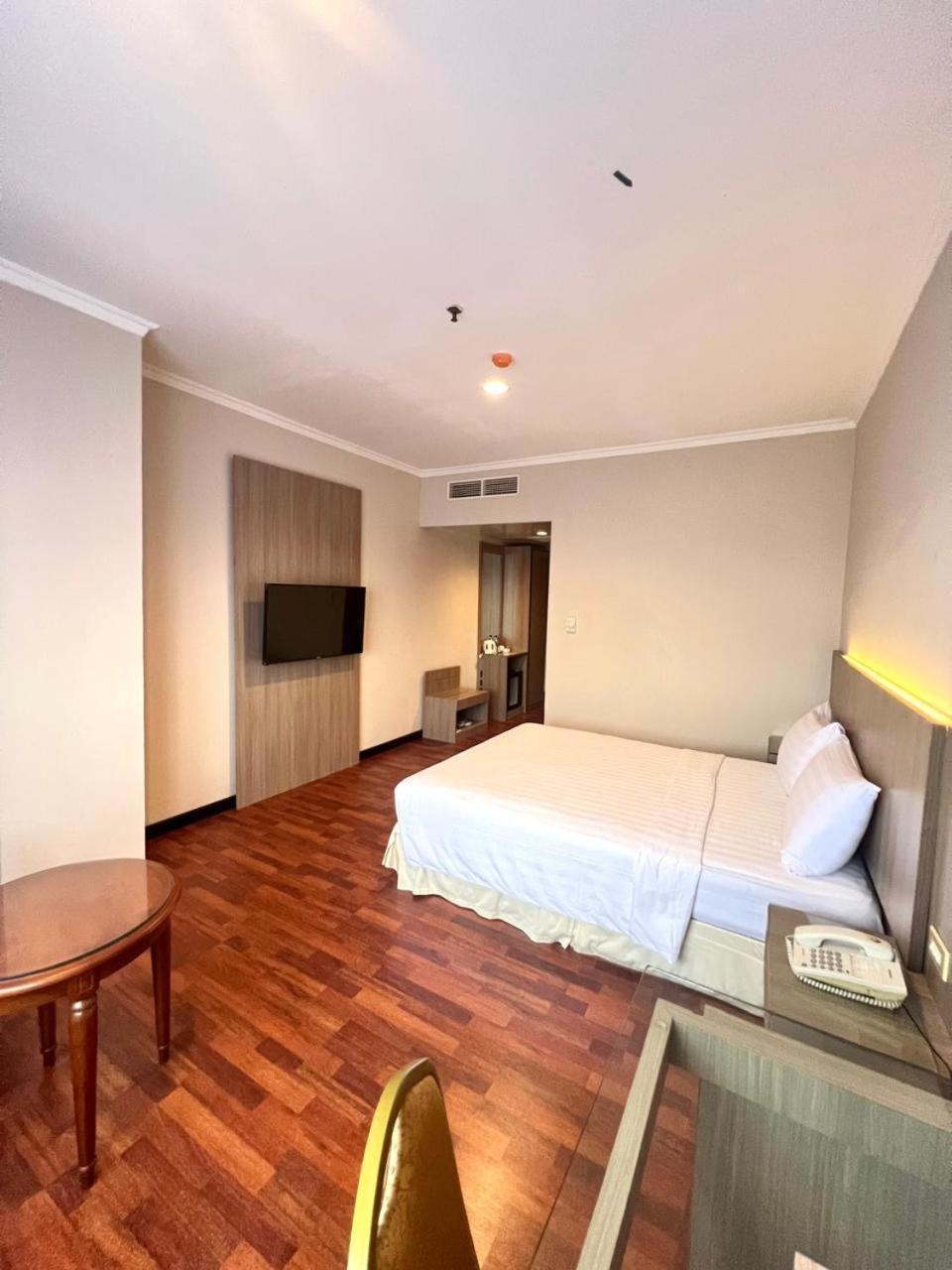 Royal Asia Hotel パレンバン エクステリア 写真